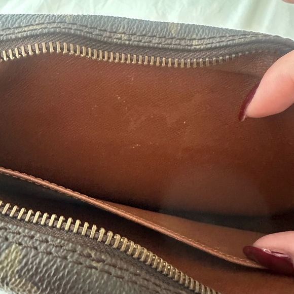 Vintage Louis Vuitton Monogram Compiegne Zippered Case - Picture 12 of 12